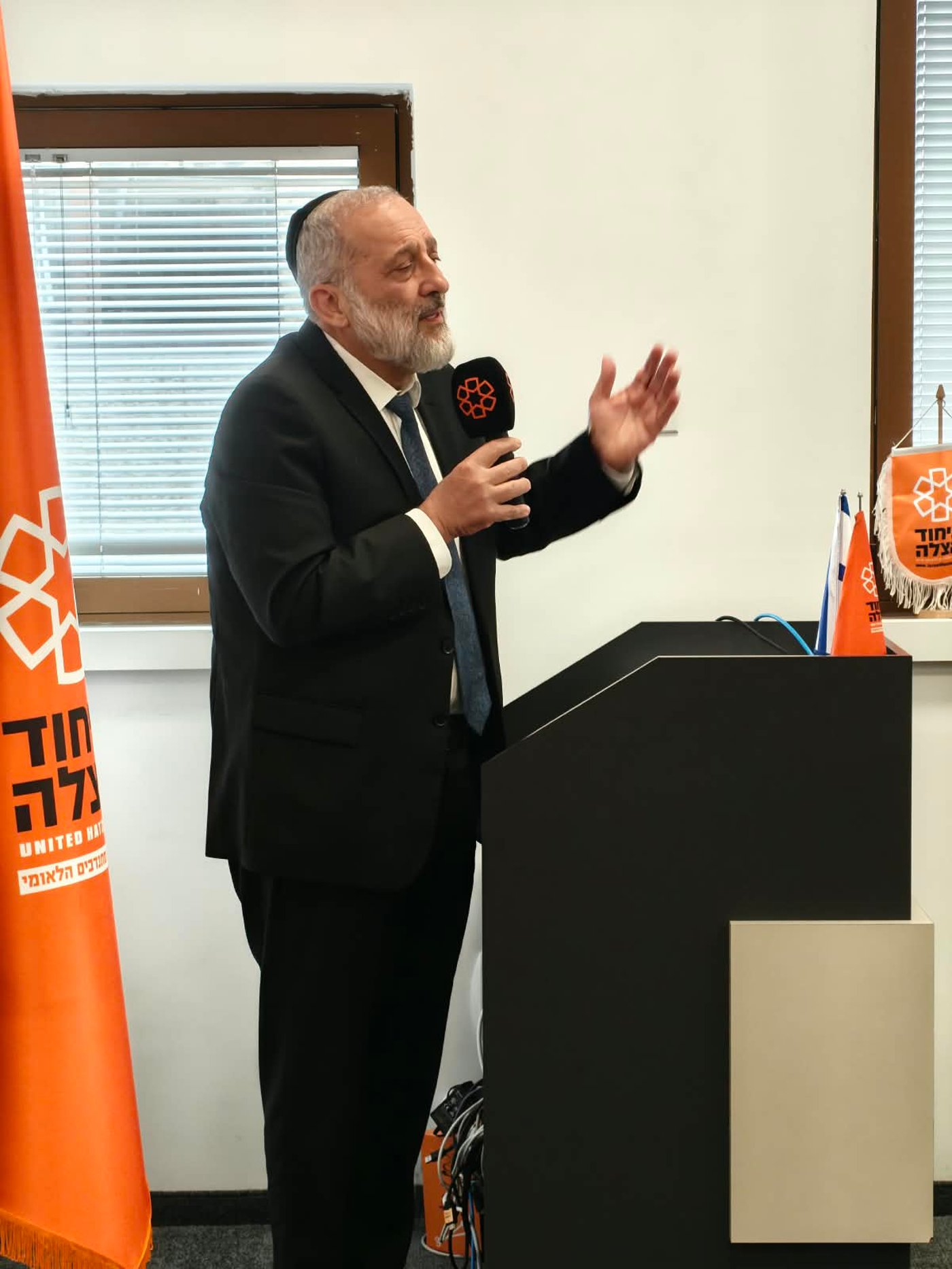דרעי: מתנדבי איחוד הצלה הצילו את חייו של ראש המוסד