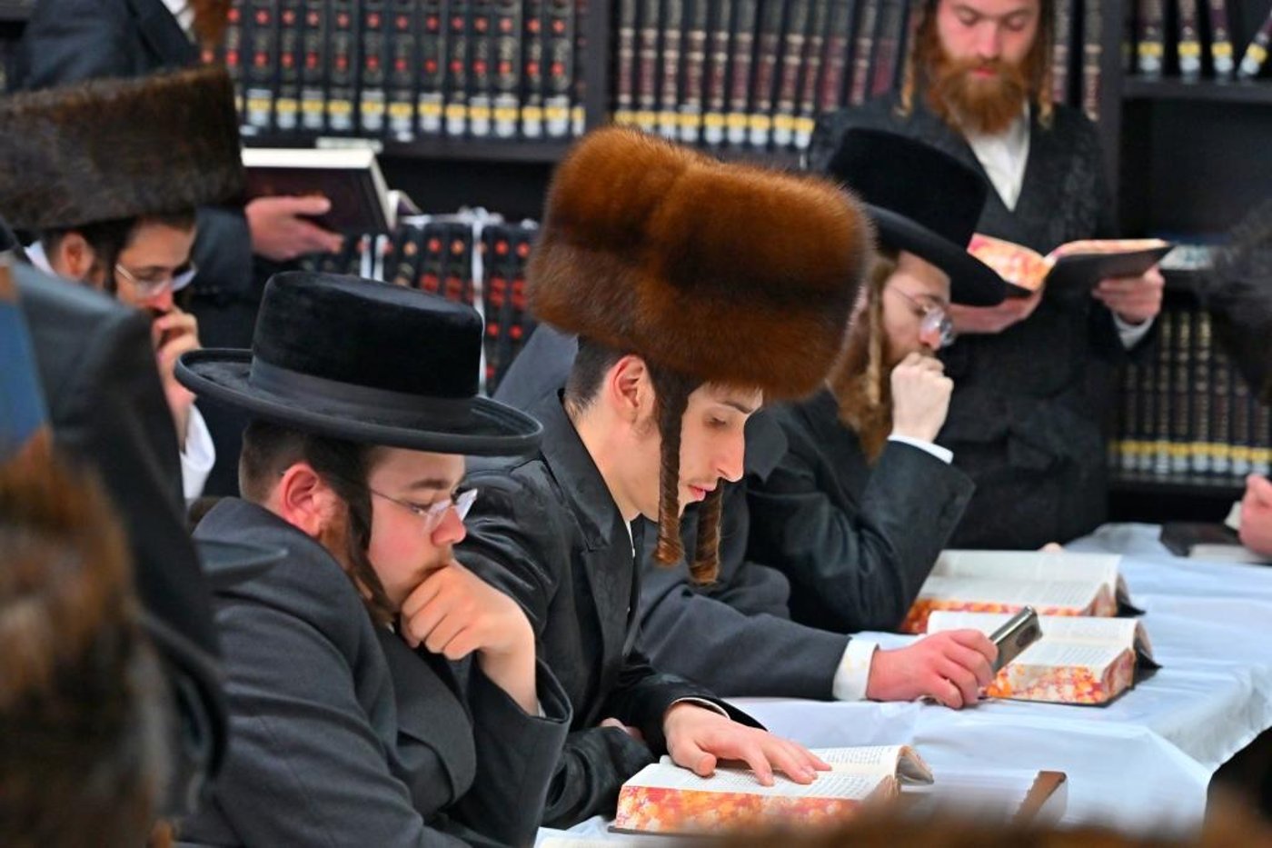 ימי החג בחצר ספינקא בית שמש