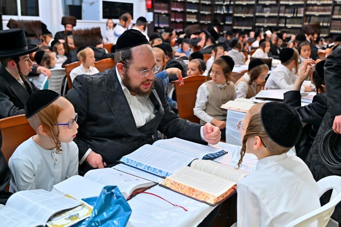 ימי החג בחצר ספינקא בית שמש