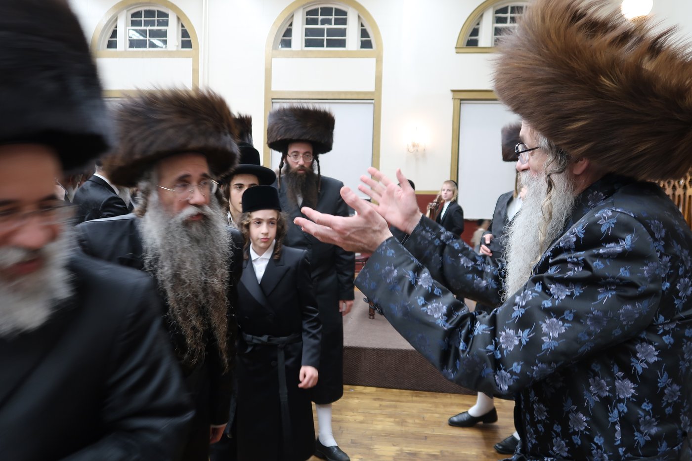 ימי החג בחצר הקודש צאנז זוועהיל