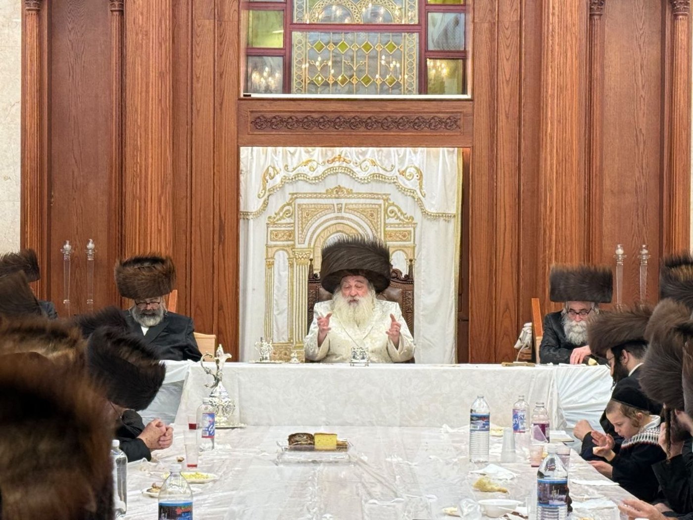 ימי החג בחצר קראלי • צילום: באדיבות המצלם