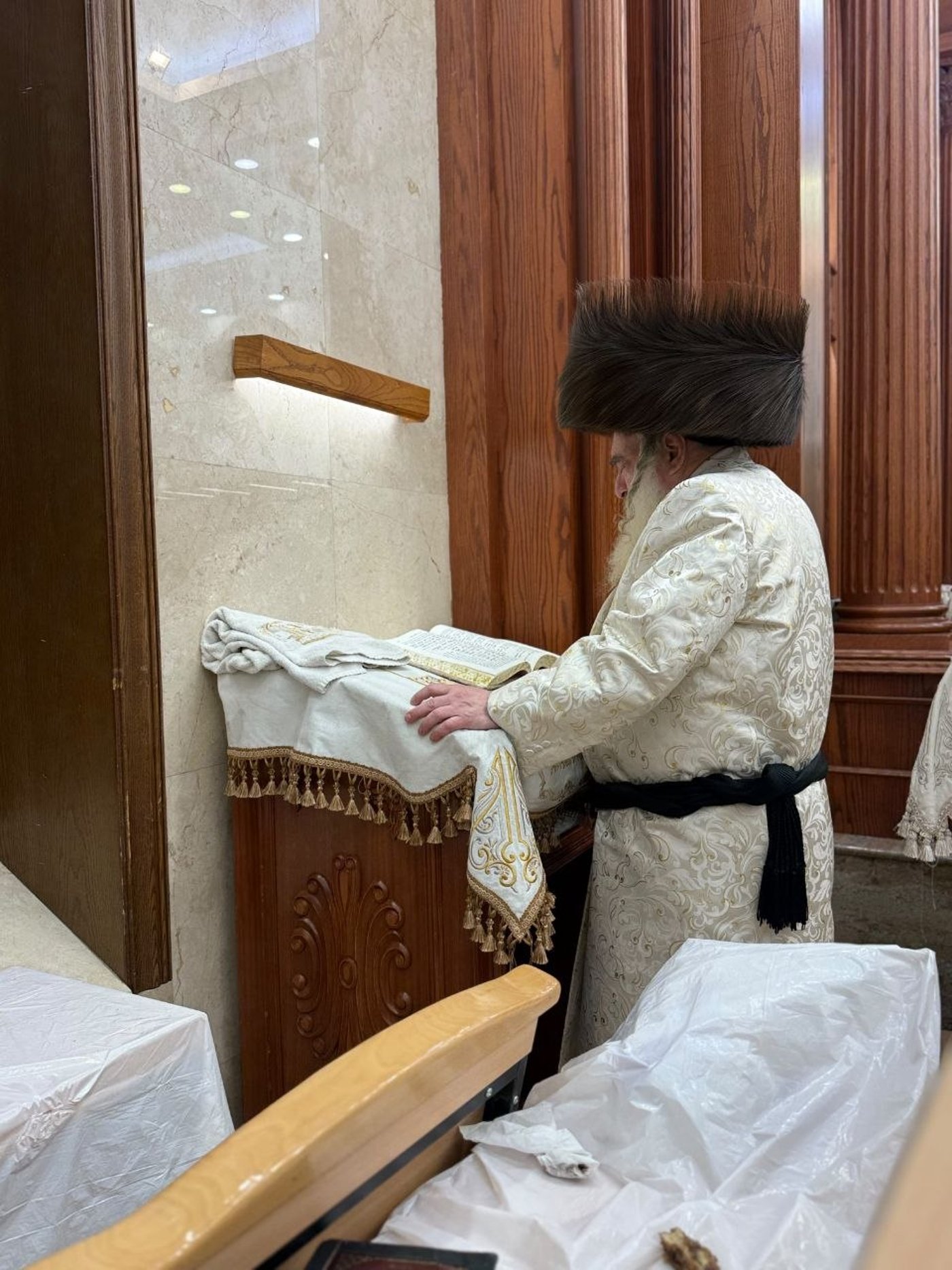 ימי החג בחצר קראלי • צילום: באדיבות המצלם