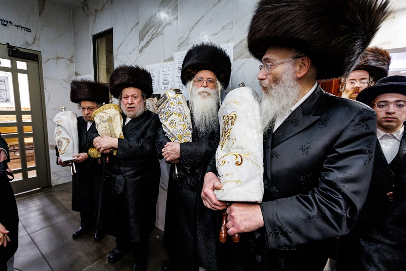 הכנסת ספר התורה בסאטמר