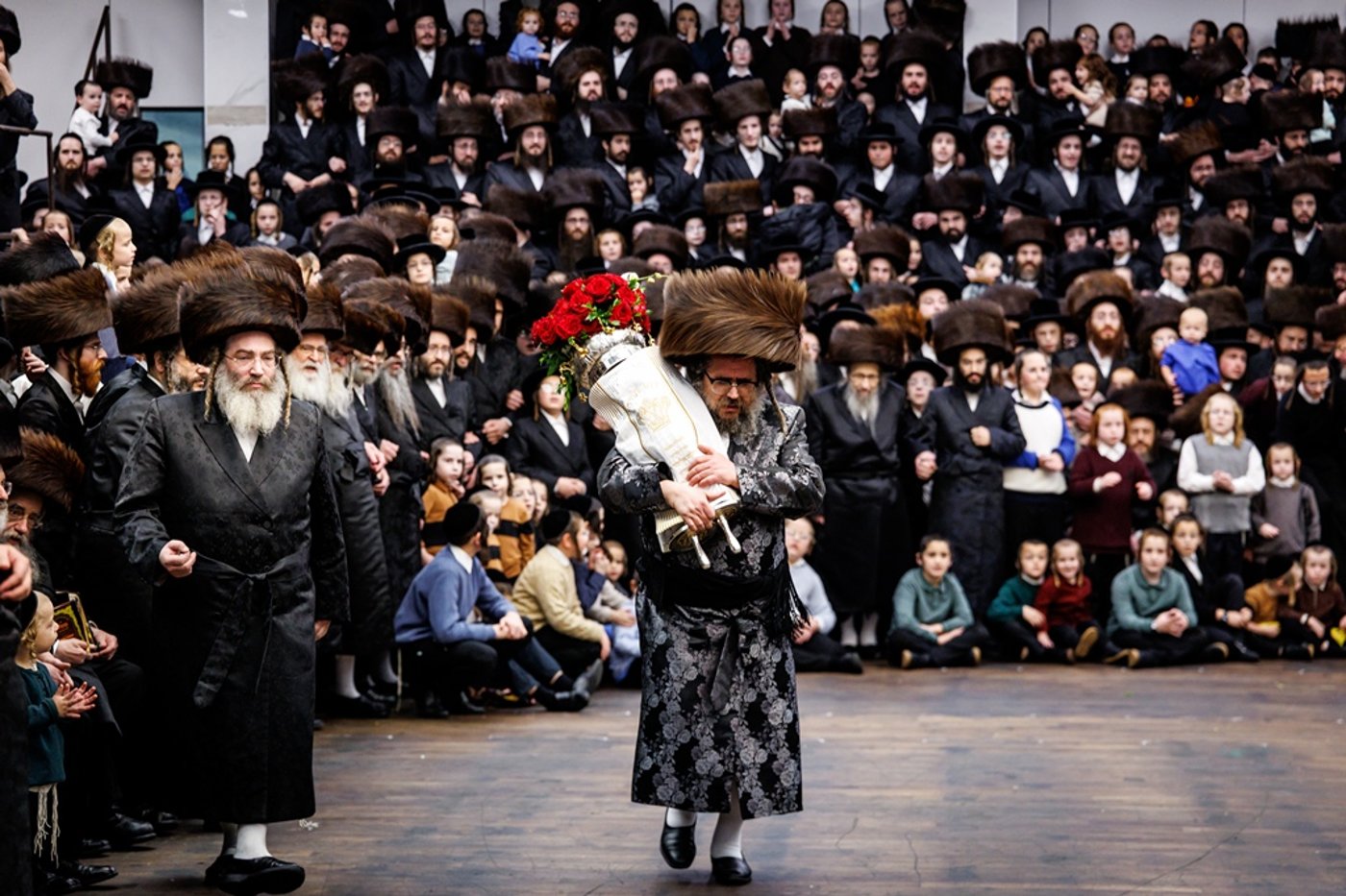 הכנסת ספר התורה בסאטמר