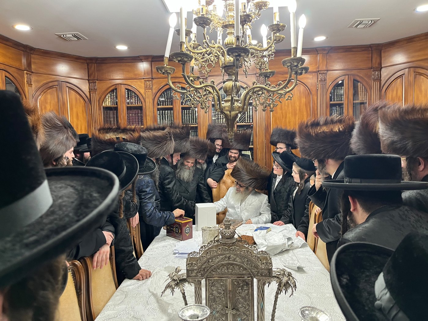 ימי החג בחצר סאטמר