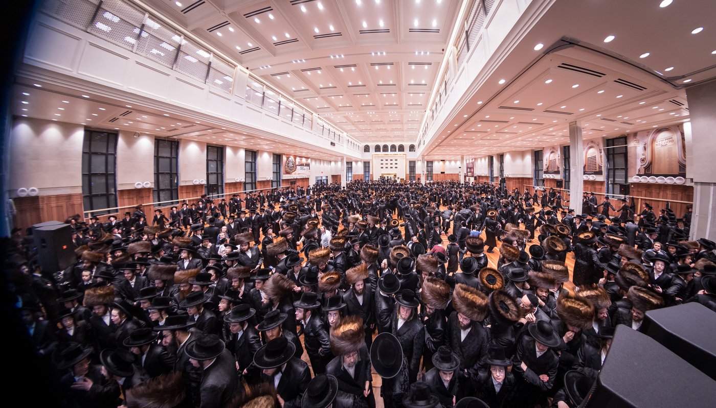 ימי החג בחצר סאטמר
