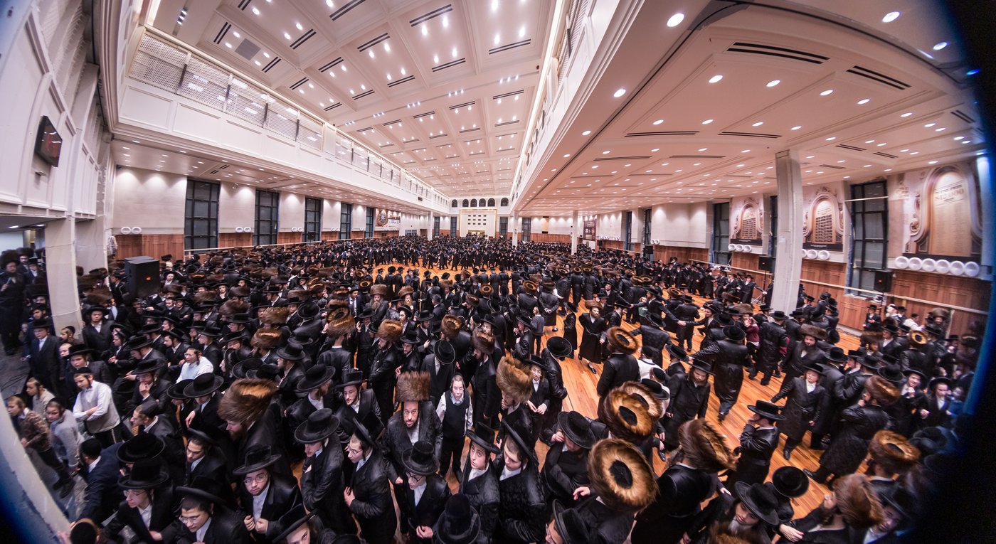 ימי החג בחצר סאטמר