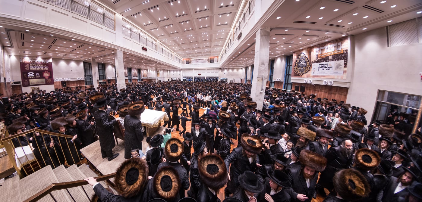 ימי החג בחצר סאטמר
