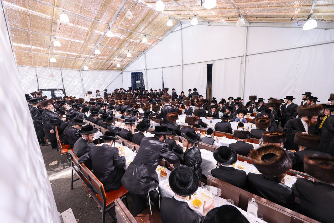 ימי החג בחצר סאטמר