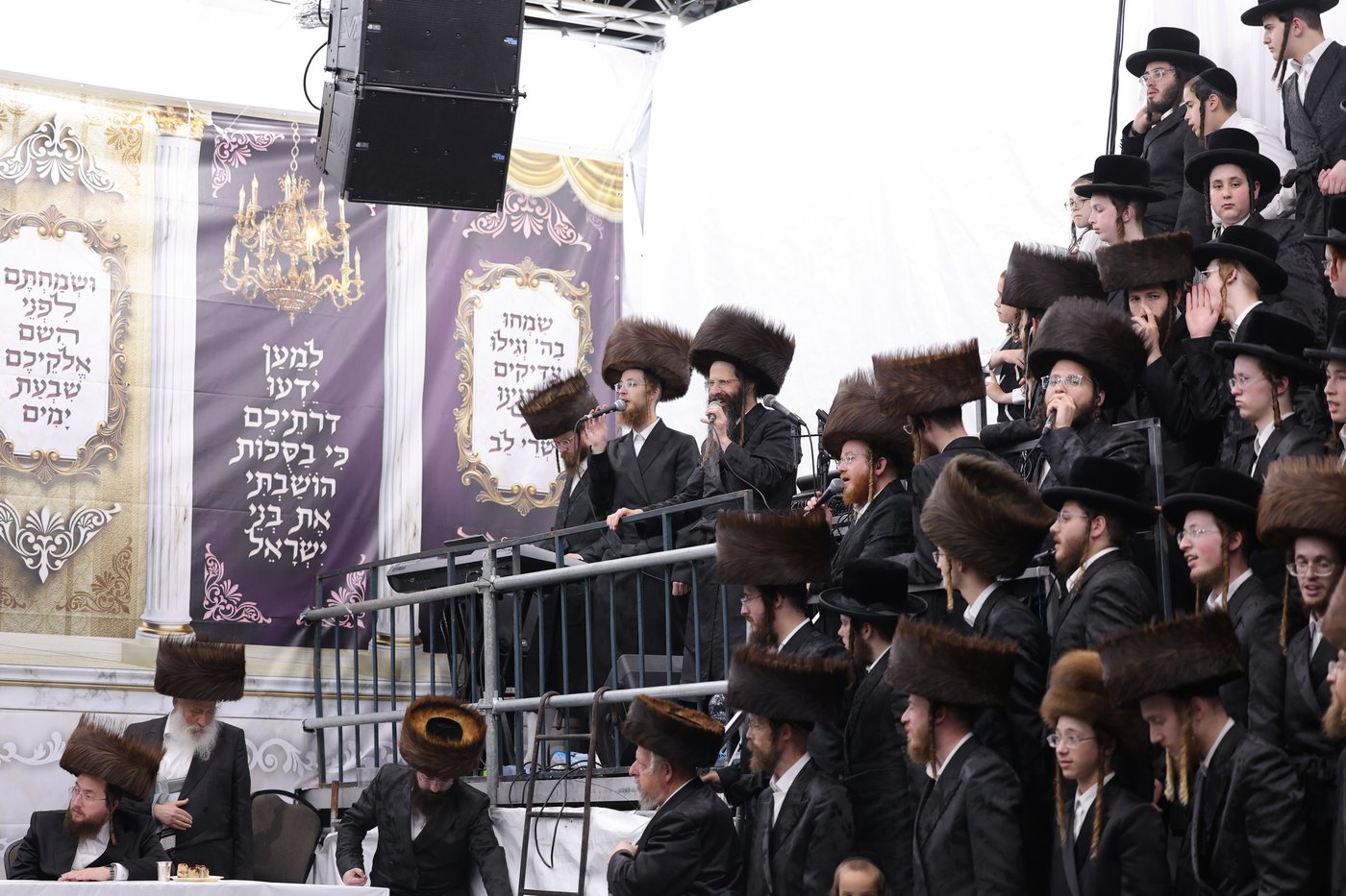 ירח האיתנים בחצר הקודש נדבורנה ירושלים | צילום: שימי פ.