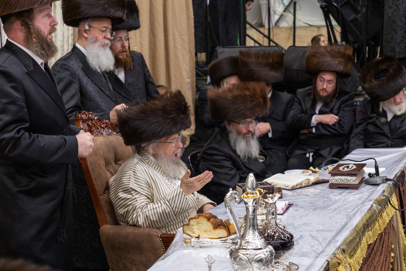 חג הסוכות בחצר הקודש פינסק קרלין