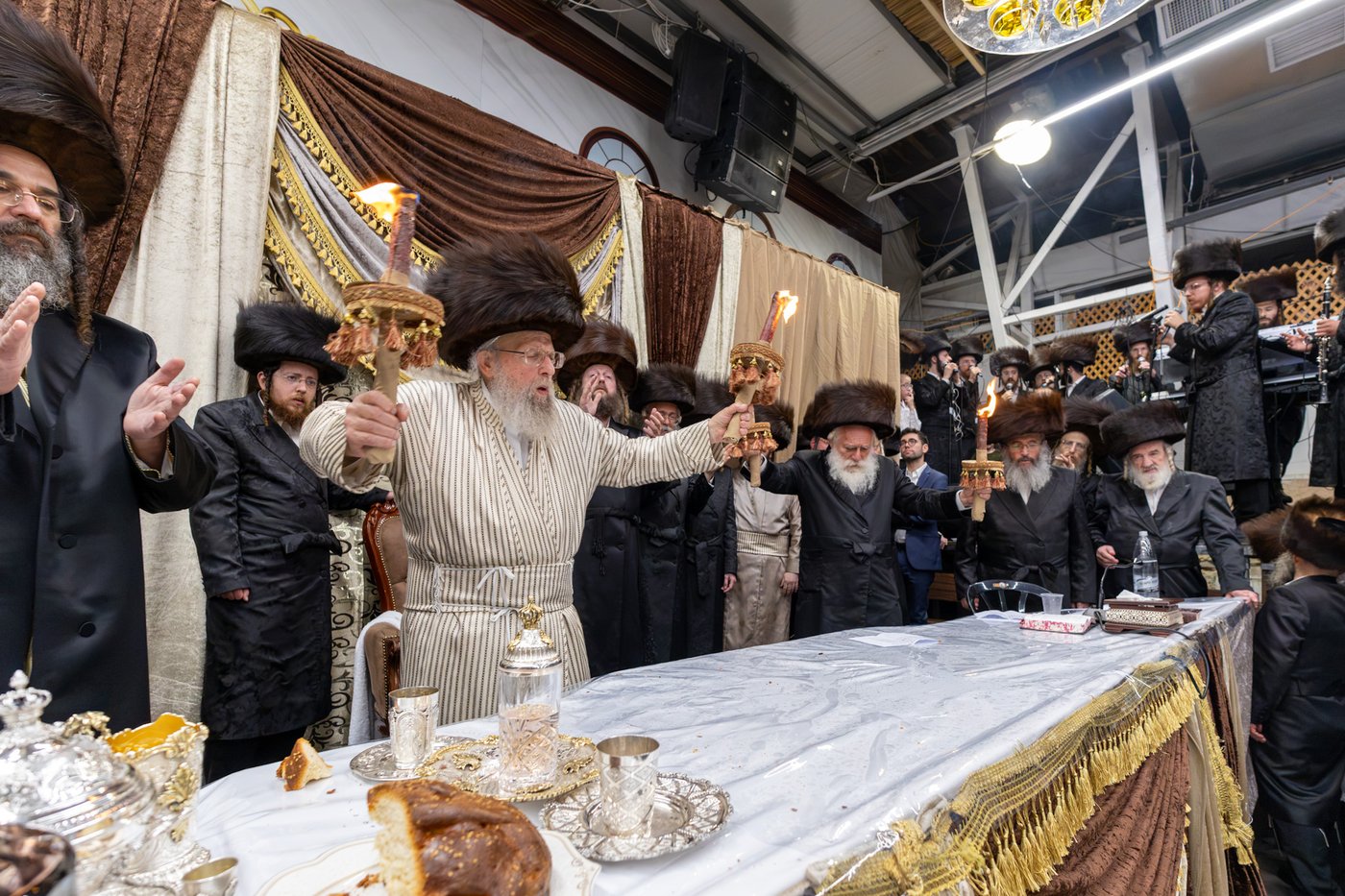 חג הסוכות בחצר הקודש פינסק קרלין