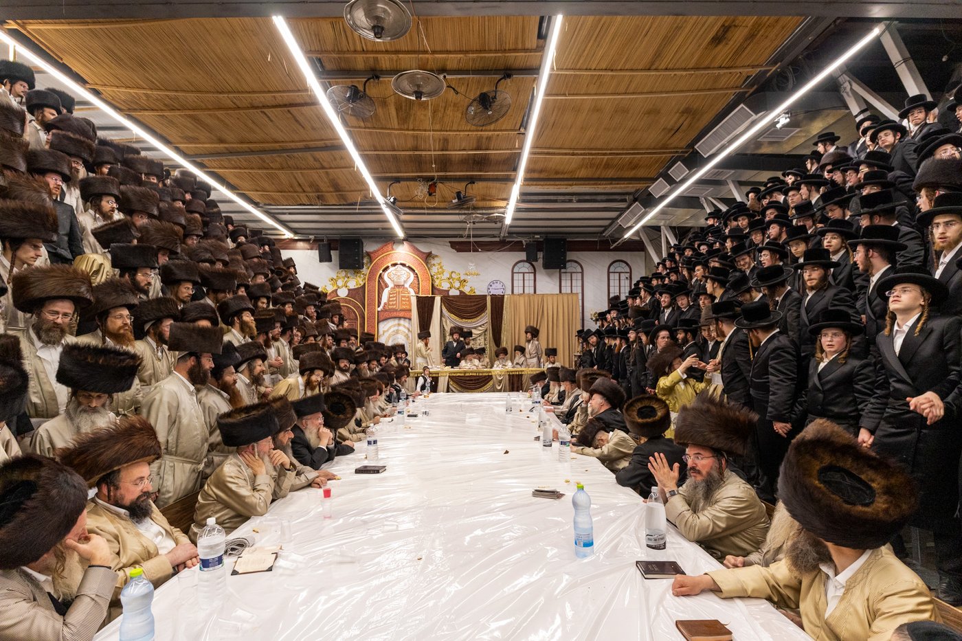 חג הסוכות בחצר הקודש פינסק קרלין