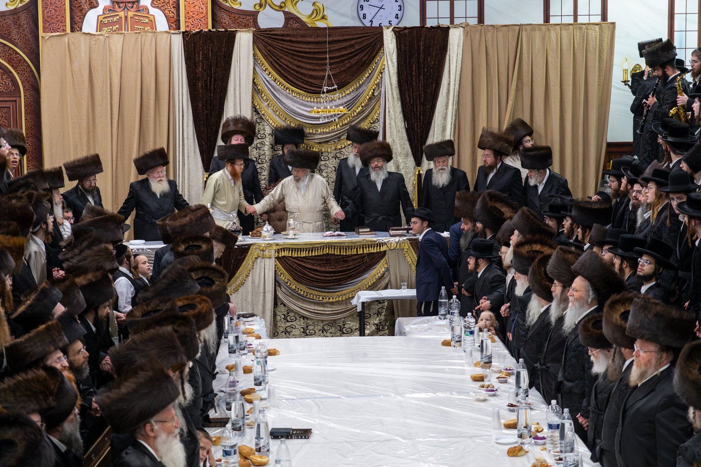 חג הסוכות בחצר הקודש פינסק קרלין