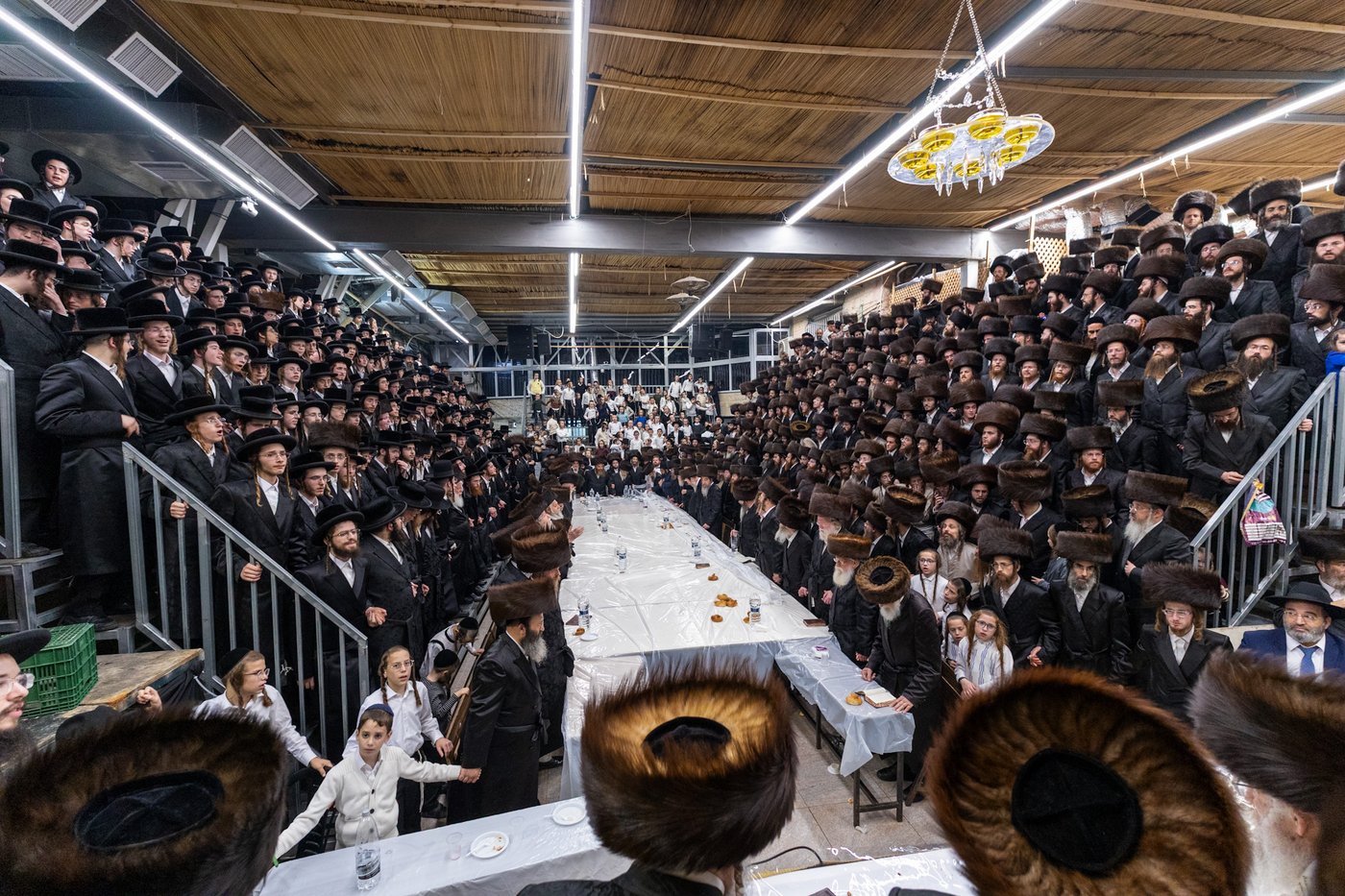 חג הסוכות בחצר הקודש פינסק קרלין