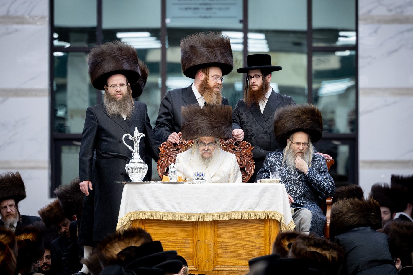 מוצאי שמחת תורה בחצה"ק סאטמר