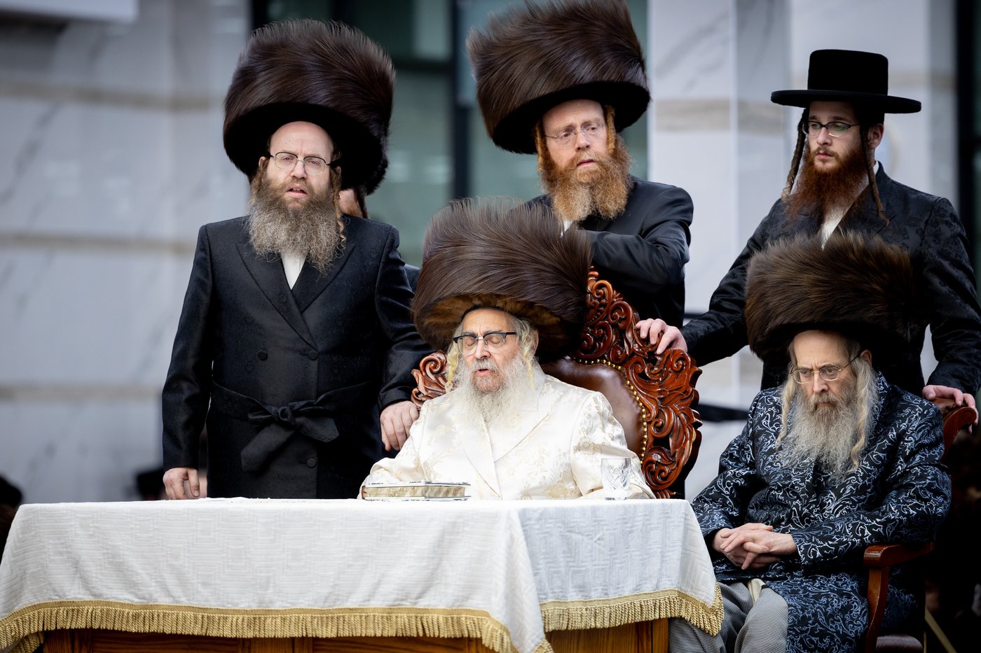 מוצאי שמחת תורה בחצה"ק סאטמר