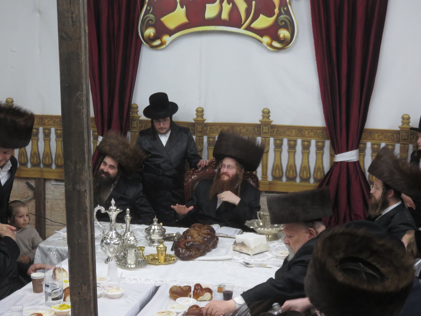 שמחת בית השואבה בחצר קאליב | צילום: א.כ.