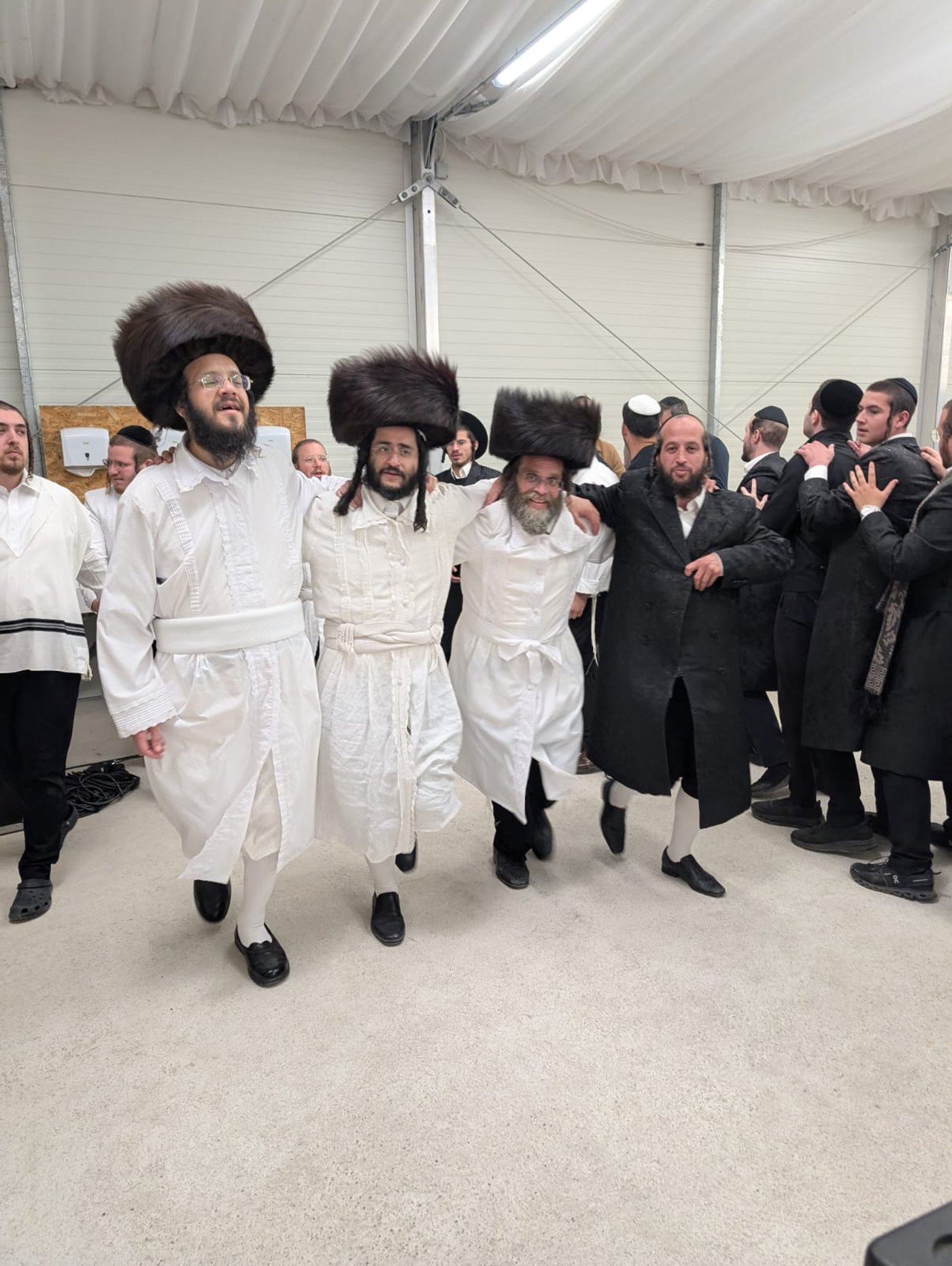 ירח האיתנים בקרעסטיר | צילום: באדיבות המצלם