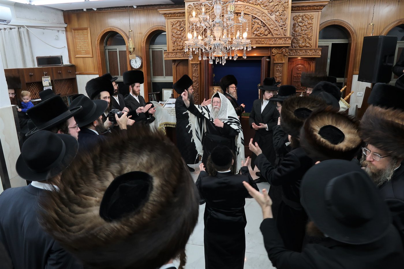 הקפות שניות בחצר קוזמיר | צילום: י. פריד