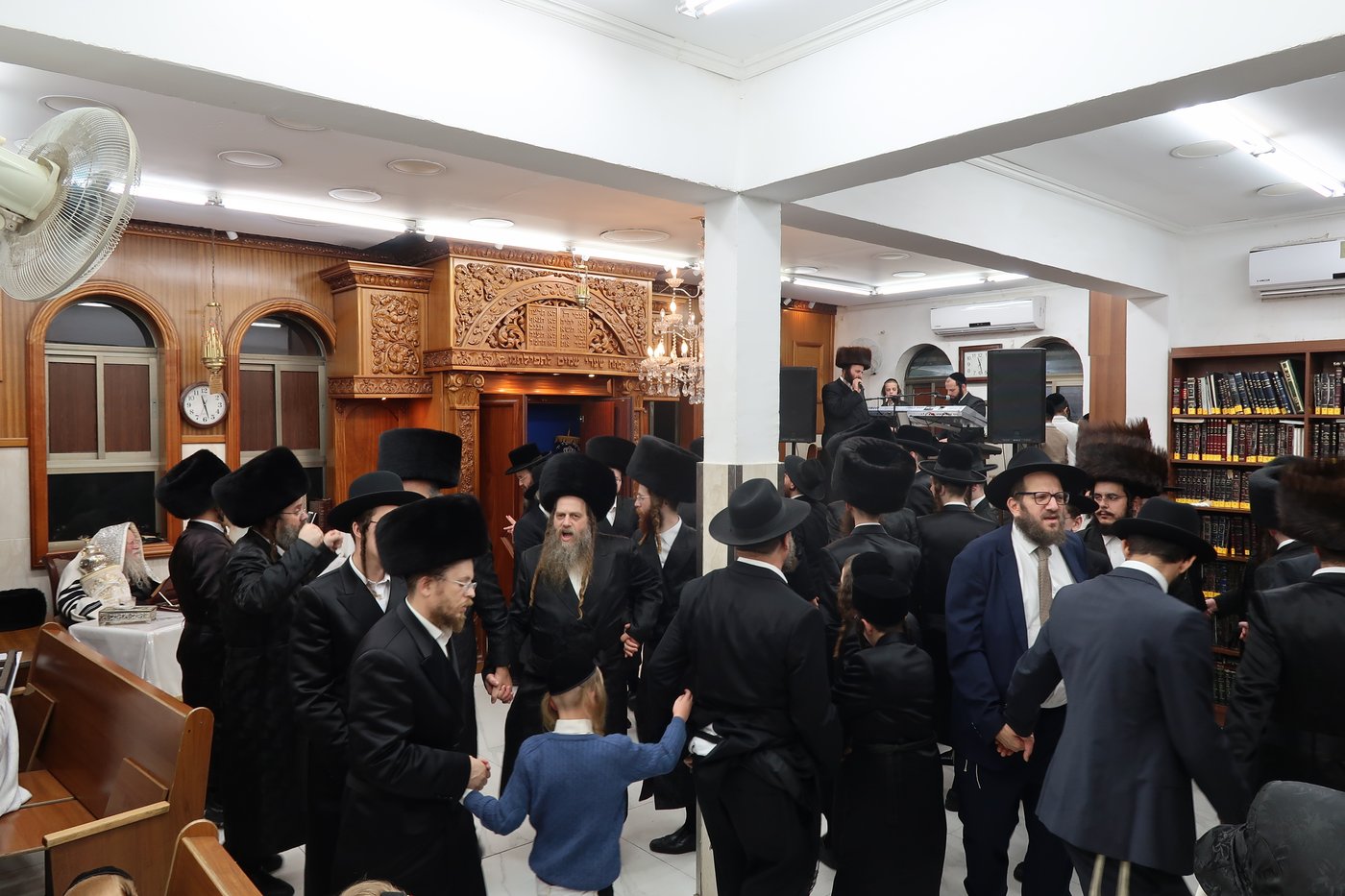 הקפות שניות בחצר קוזמיר | צילום: י. פריד