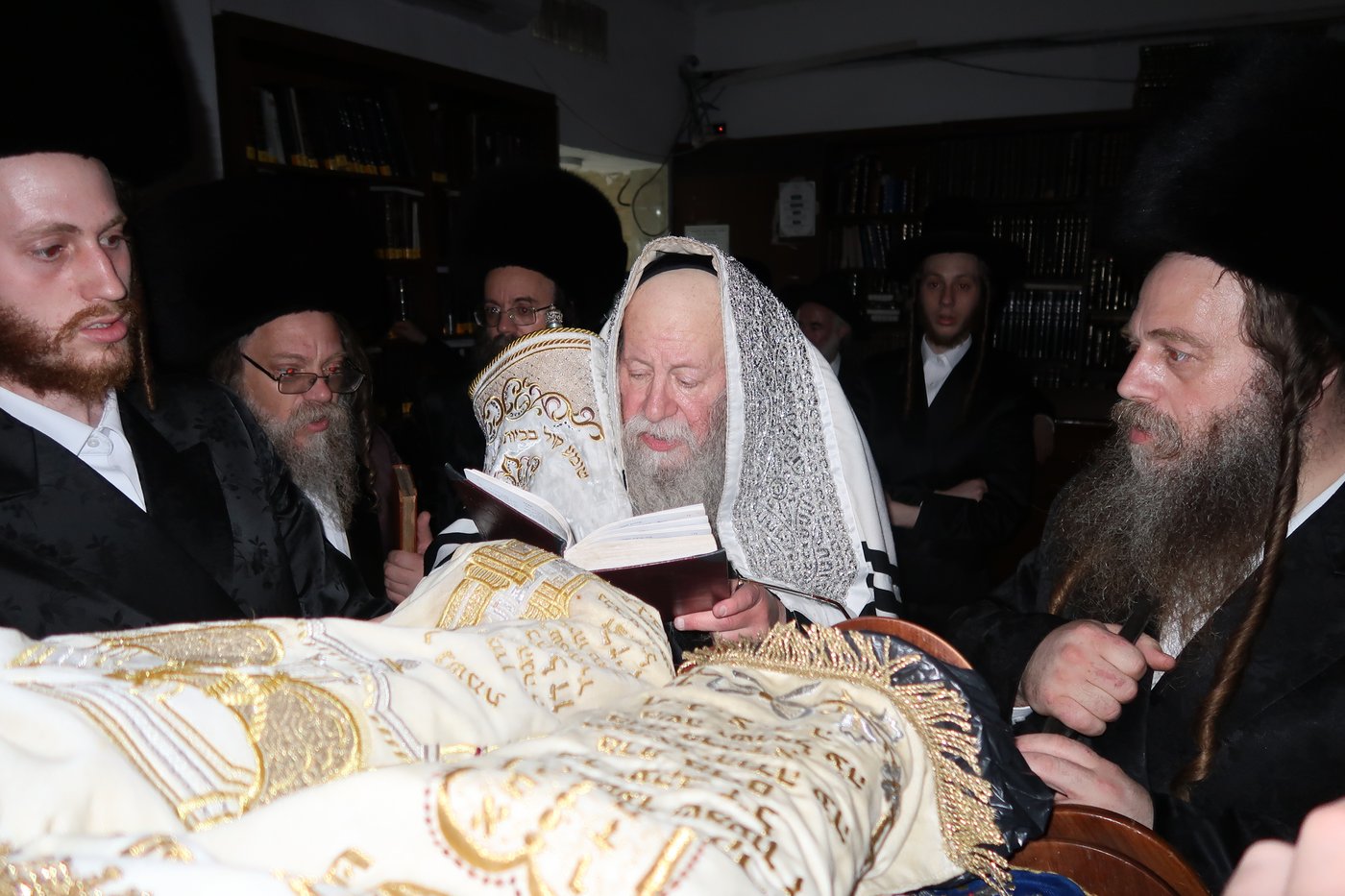 הקפות שניות בחצר קוזמיר | צילום: י. פריד