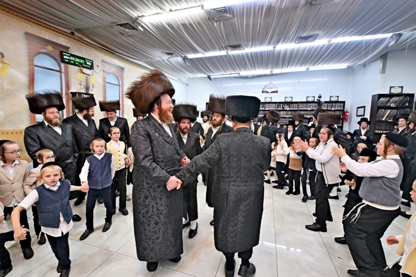חג הסוכות בחצר הקודש ספינקא בית שמש