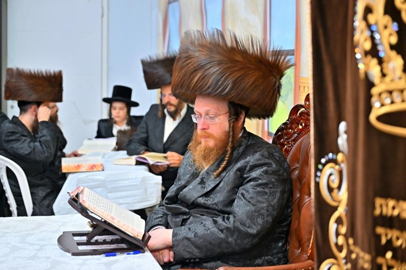 חג הסוכות בחצר הקודש ספינקא בית שמש