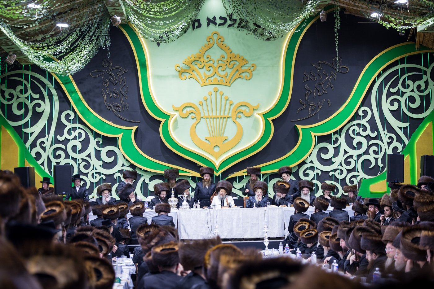 ירח האיתנים בחצר הקודש באבוב 45