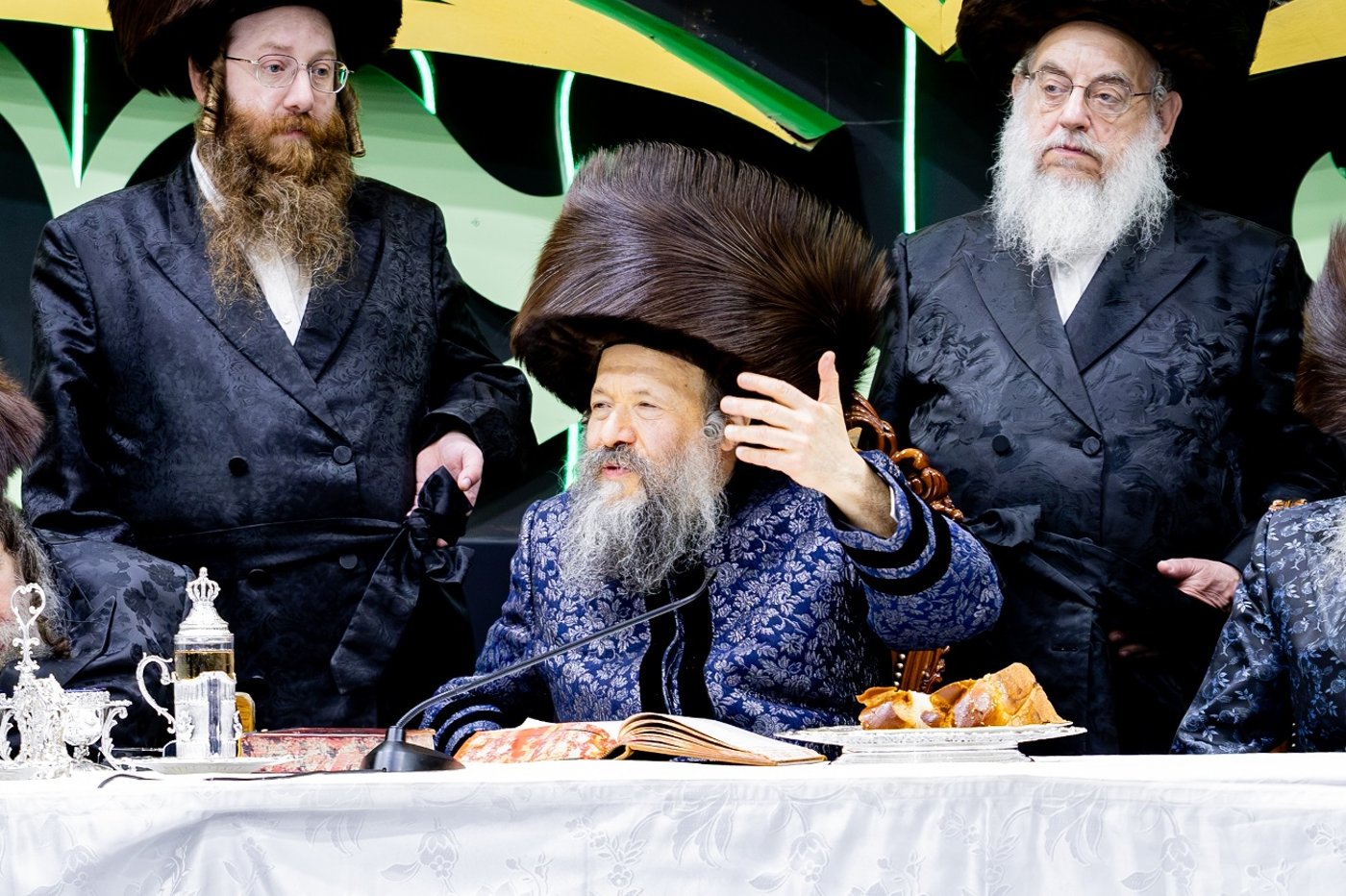 ירח האיתנים בחצר הקודש באבוב 45