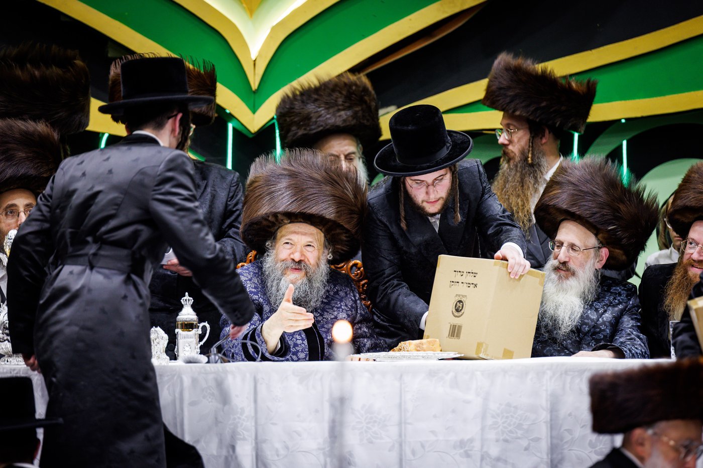 ירח האיתנים בחצר הקודש באבוב 45