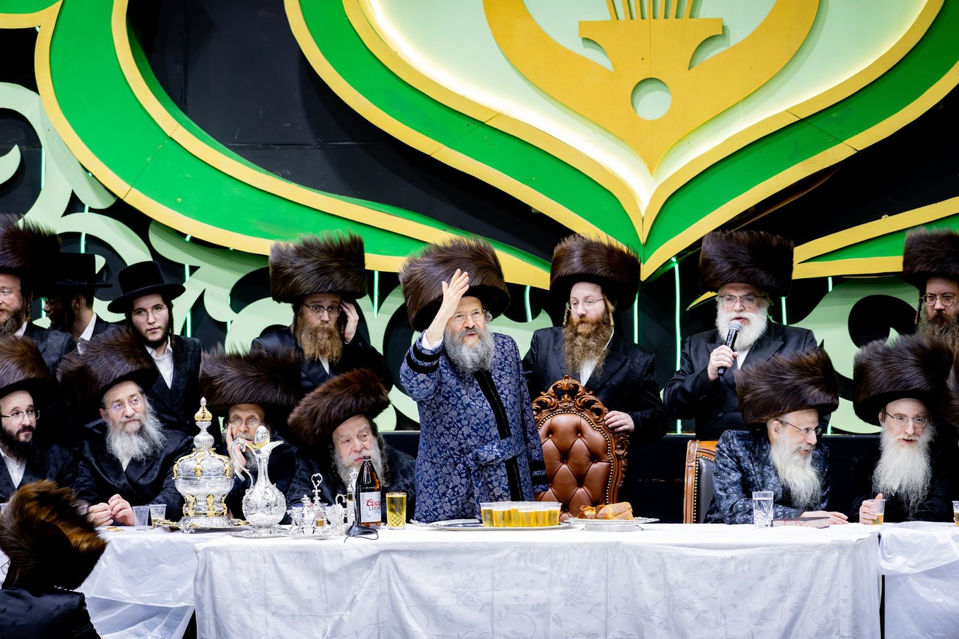 ירח האיתנים בחצר הקודש באבוב 45