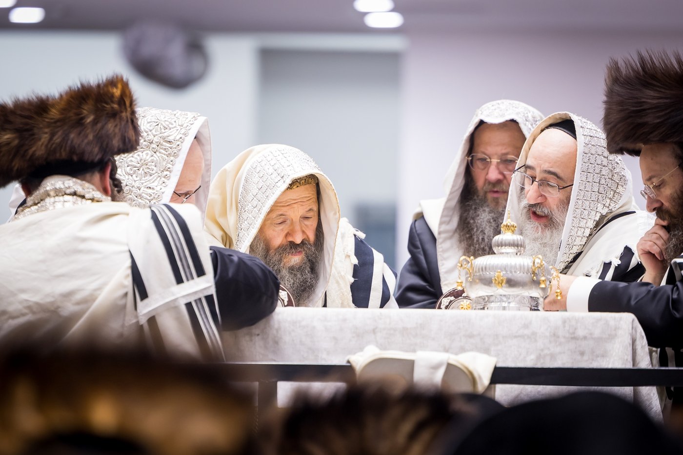 ירח האיתנים בחצר הקודש באבוב 45