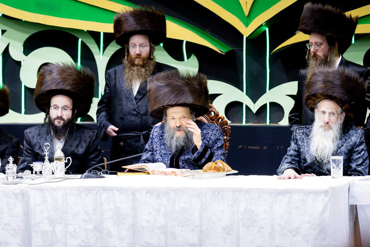 ירח האיתנים בחצר הקודש באבוב 45