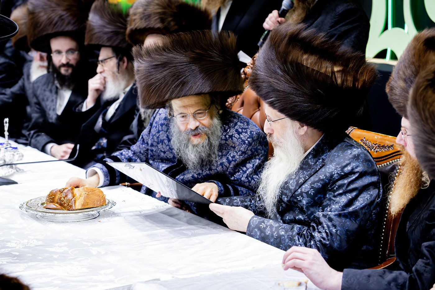 ירח האיתנים בחצר הקודש באבוב 45