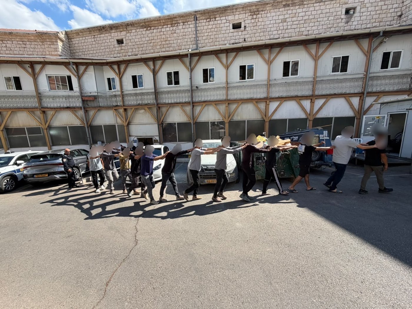 מבצע ענק בצפון: 40 שב"חים נתפסו בצמתים ובמבנים נטושים