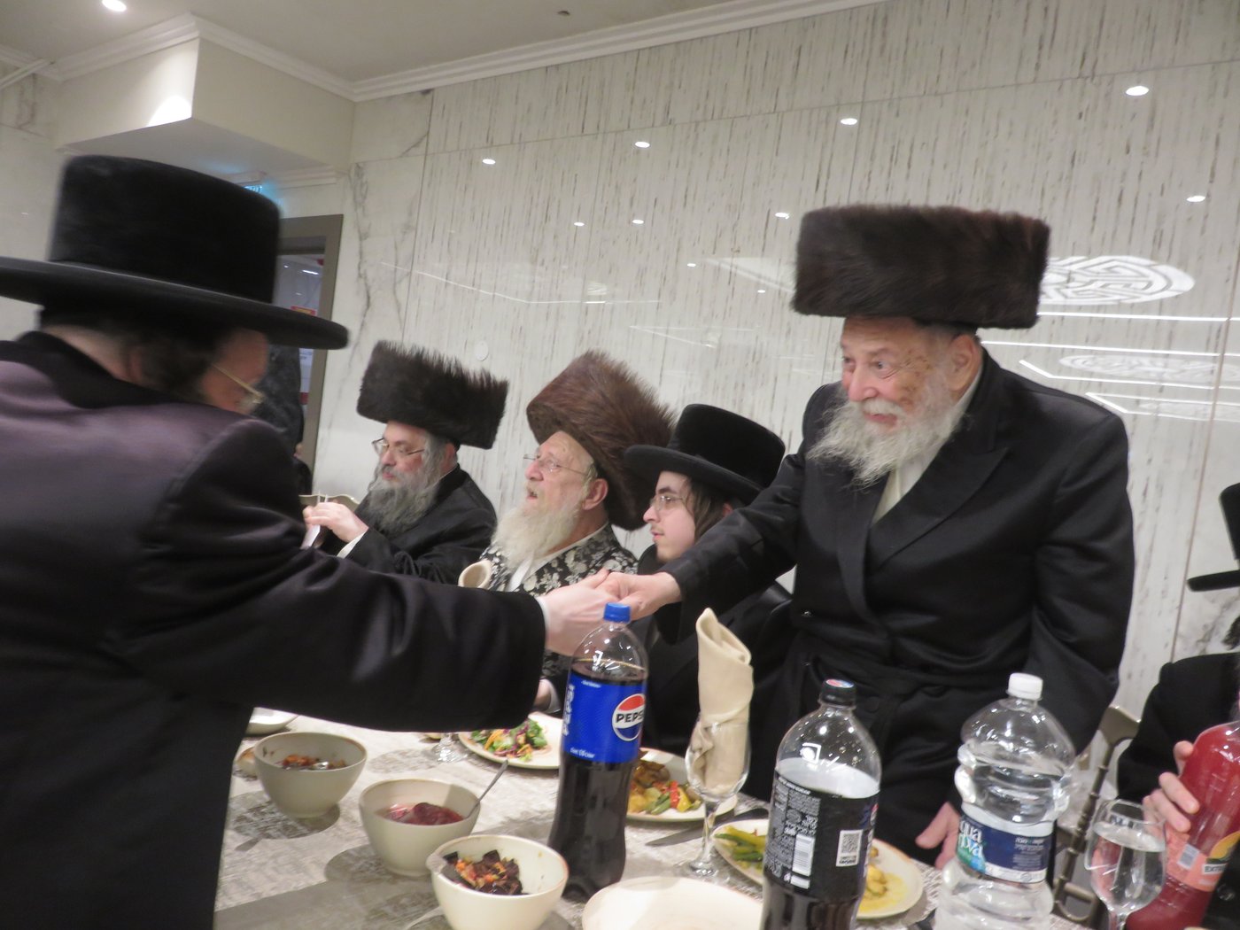 שמחת האירוסין בבני ברק | צילום: א.כ.