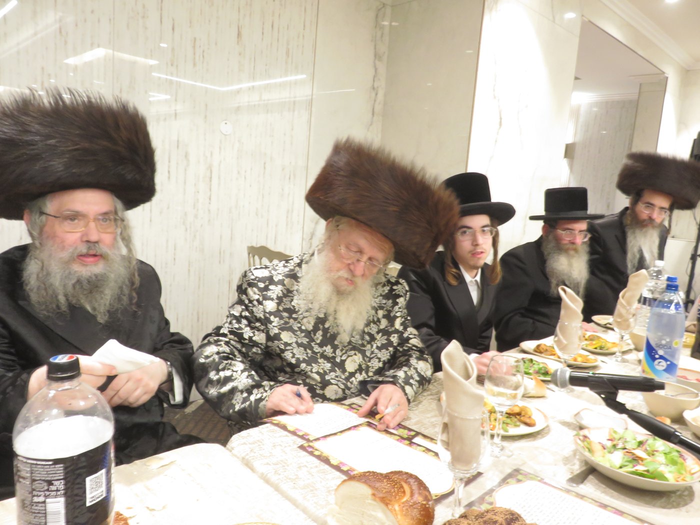 שמחת האירוסין בבני ברק | צילום: א.כ.