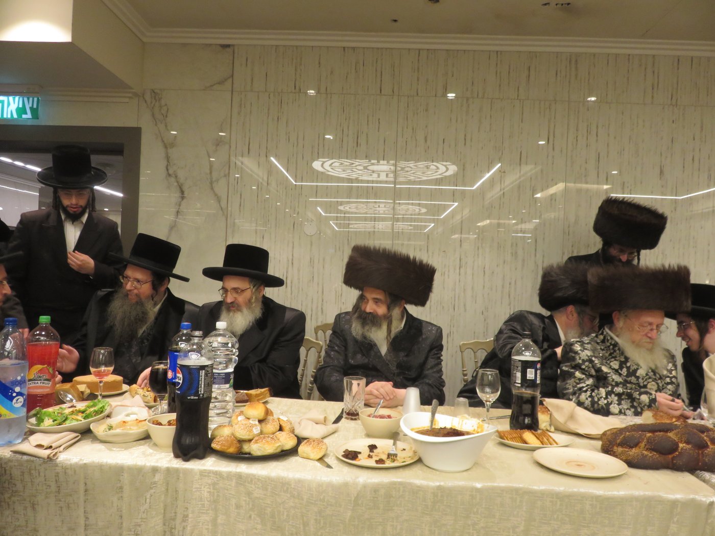 שמחת האירוסין בבני ברק | צילום: א.כ.