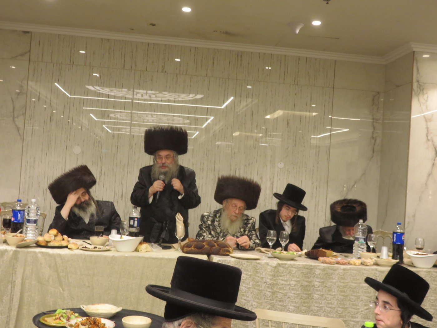 שמחת האירוסין בבני ברק | צילום: א.כ.