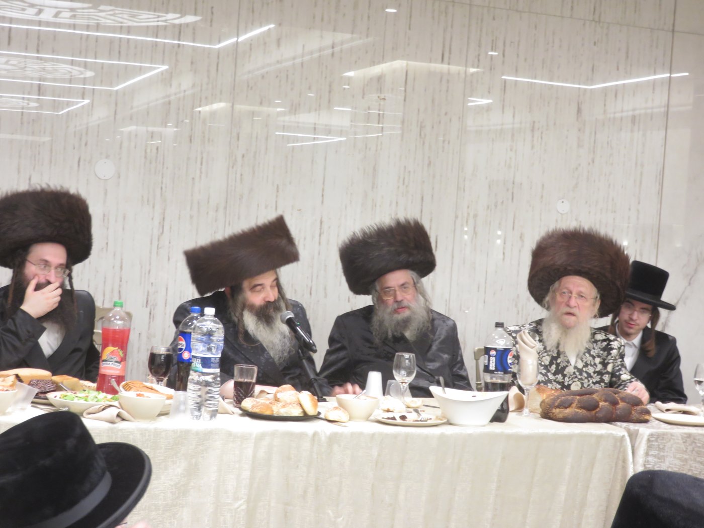 שמחת האירוסין בבני ברק | צילום: א.כ.