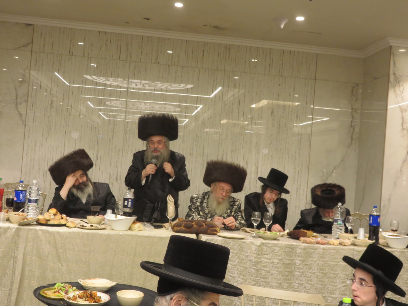 שמחת האירוסין בבני ברק | צילום: א.כ.