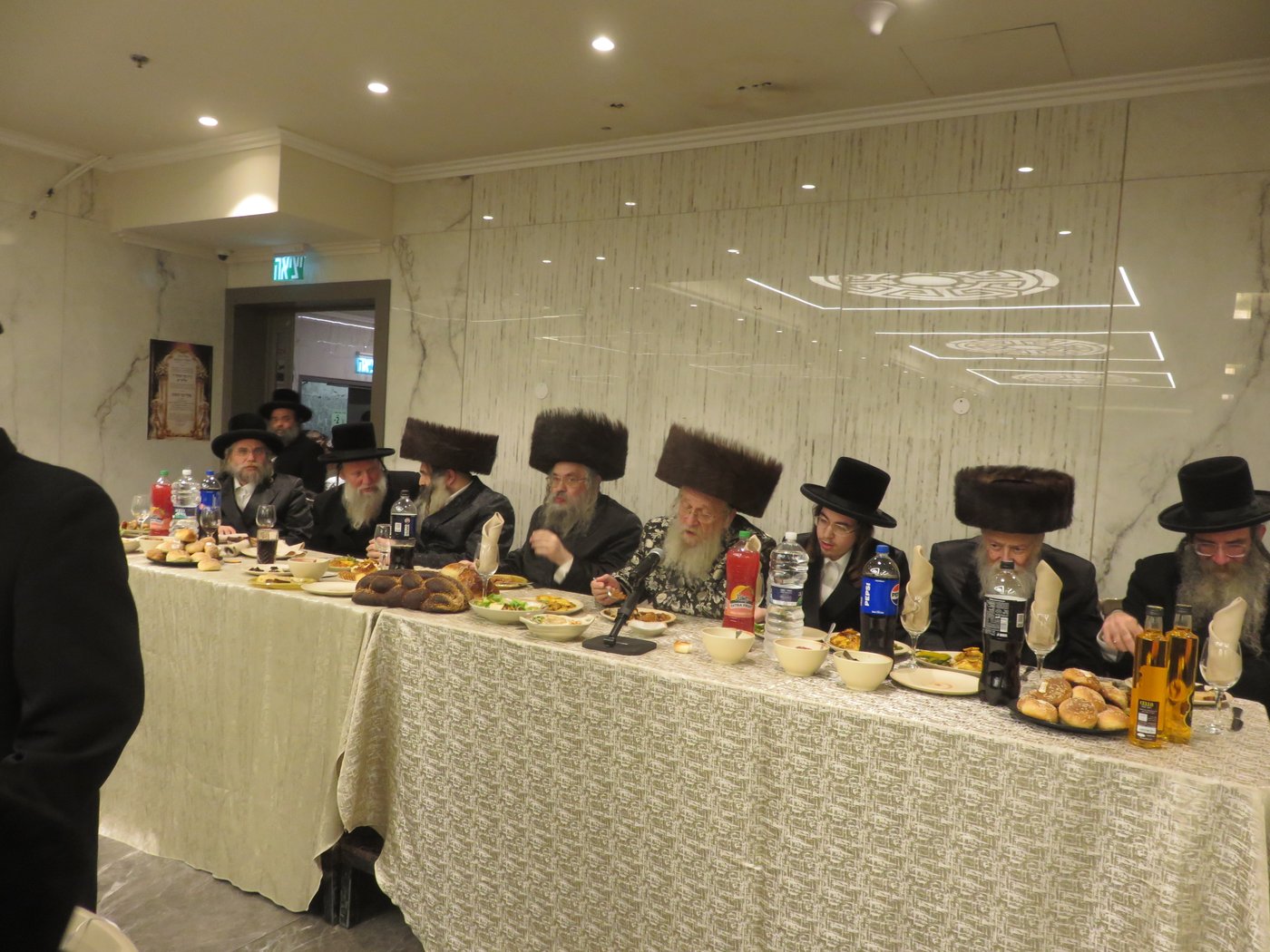 שמחת האירוסין בבני ברק | צילום: א.כ.