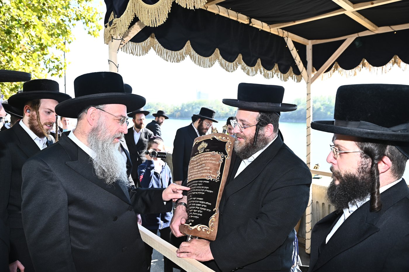 הילולת בעל החתם סופר זיע"א בפרעשבורג