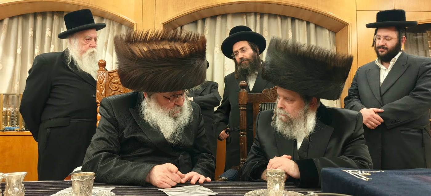 האדמו"ר מנדבורנה ביתר בביקור אצל האדמו"ר מנדבורנה