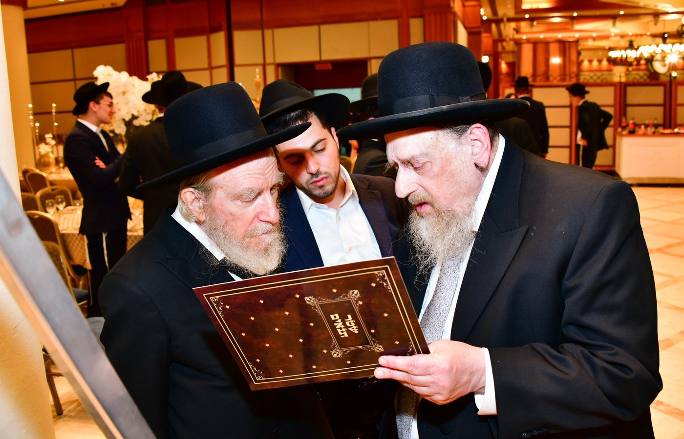 מהשמחה בבני ברק | צילום: שוקי לרר