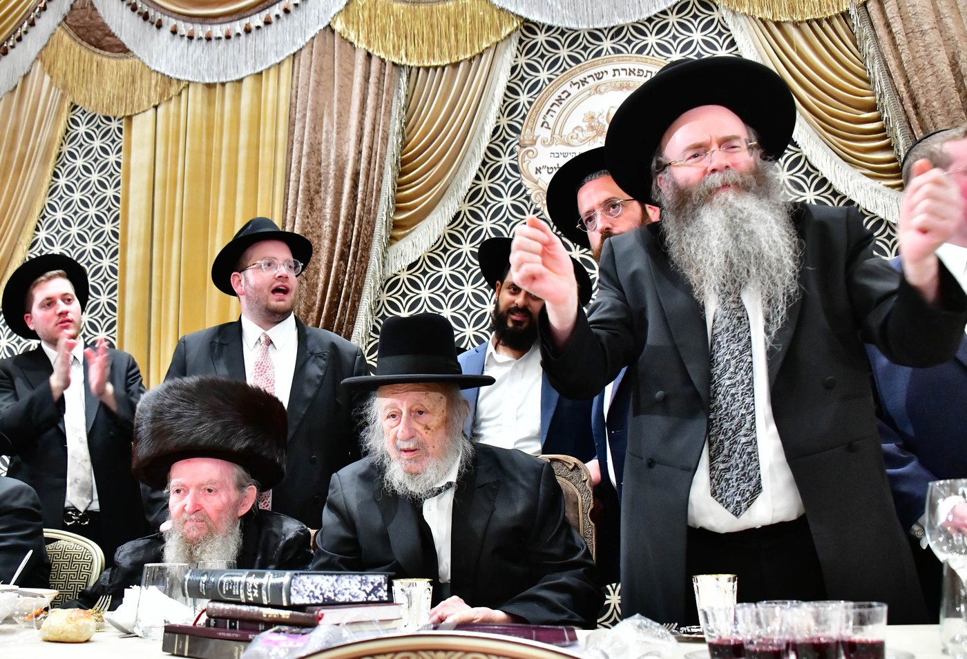 מהשמחה בבני ברק | צילום: שוקי לרר