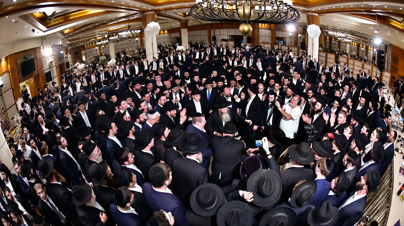 מהשמחה בבני ברק | צילום: שוקי לרר