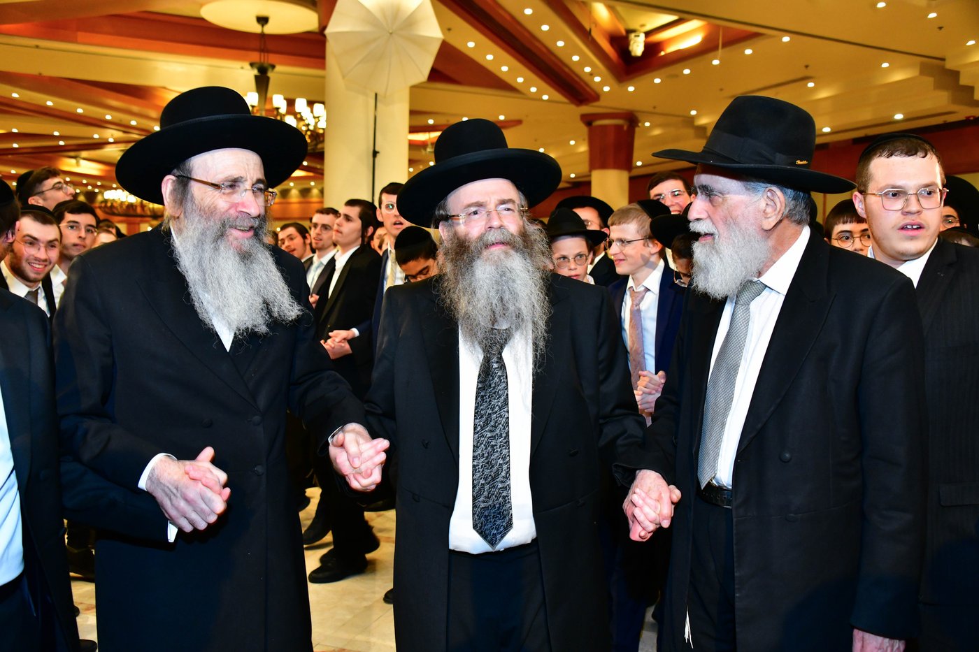 מהשמחה בבני ברק | צילום: שוקי לרר