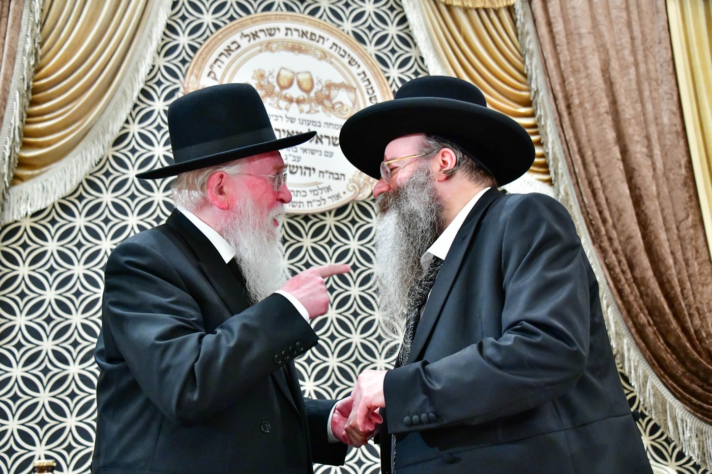 מהשמחה בבני ברק | צילום: שוקי לרר